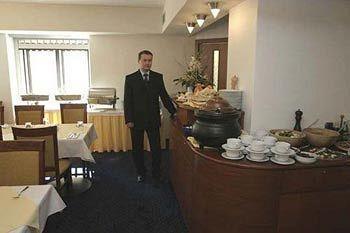 Coronet 4* Prague