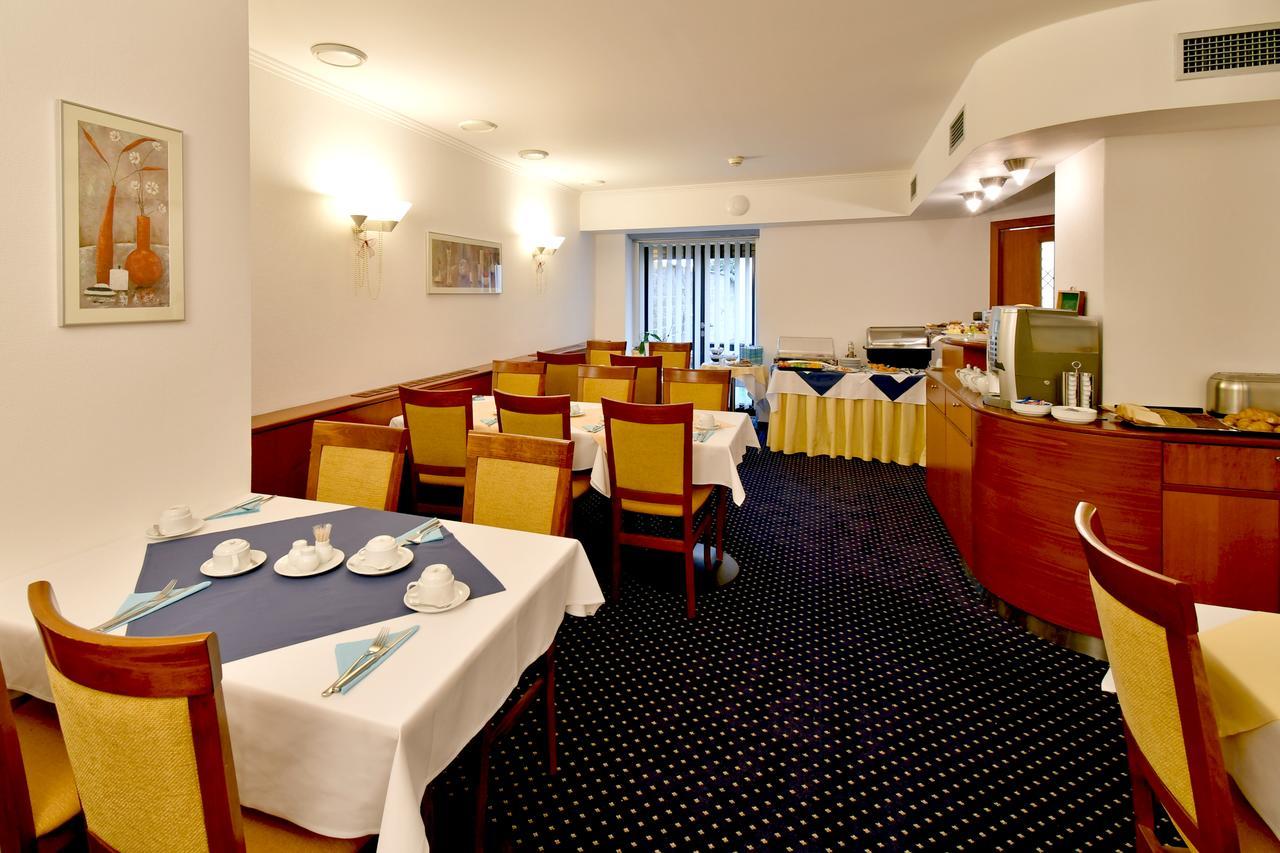 Hotel Coronet Prague
