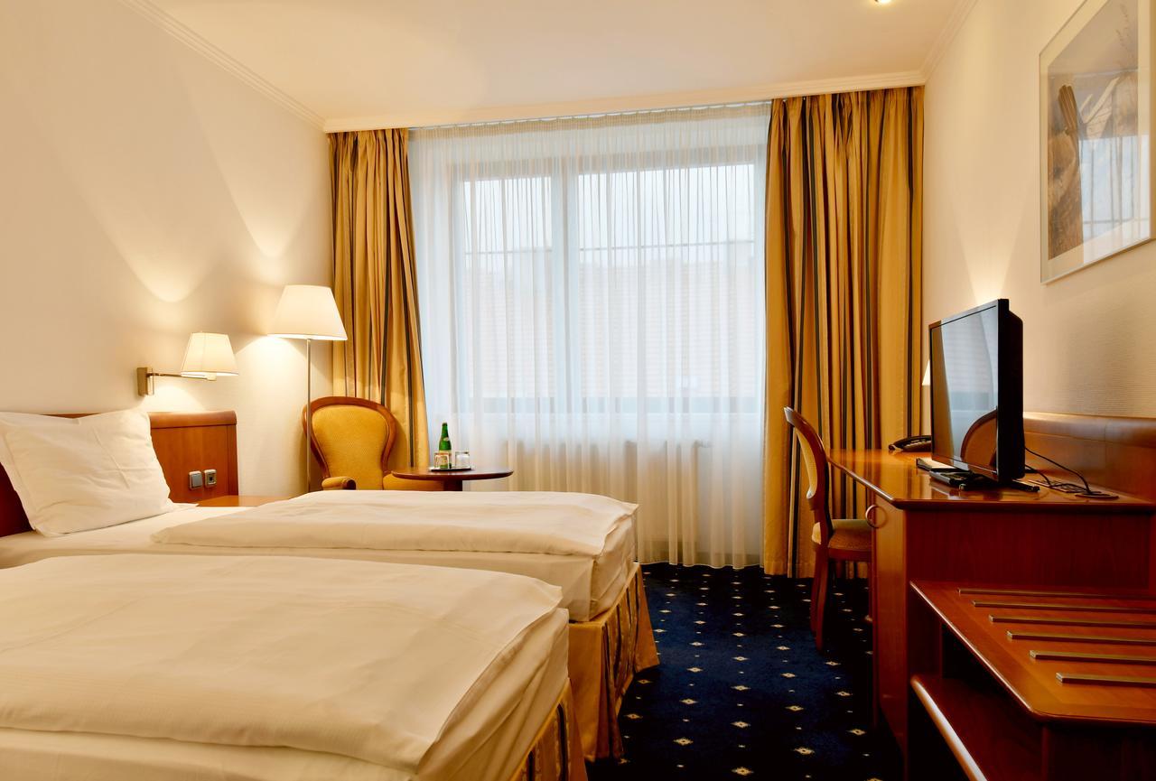 Coronet 4* Prague