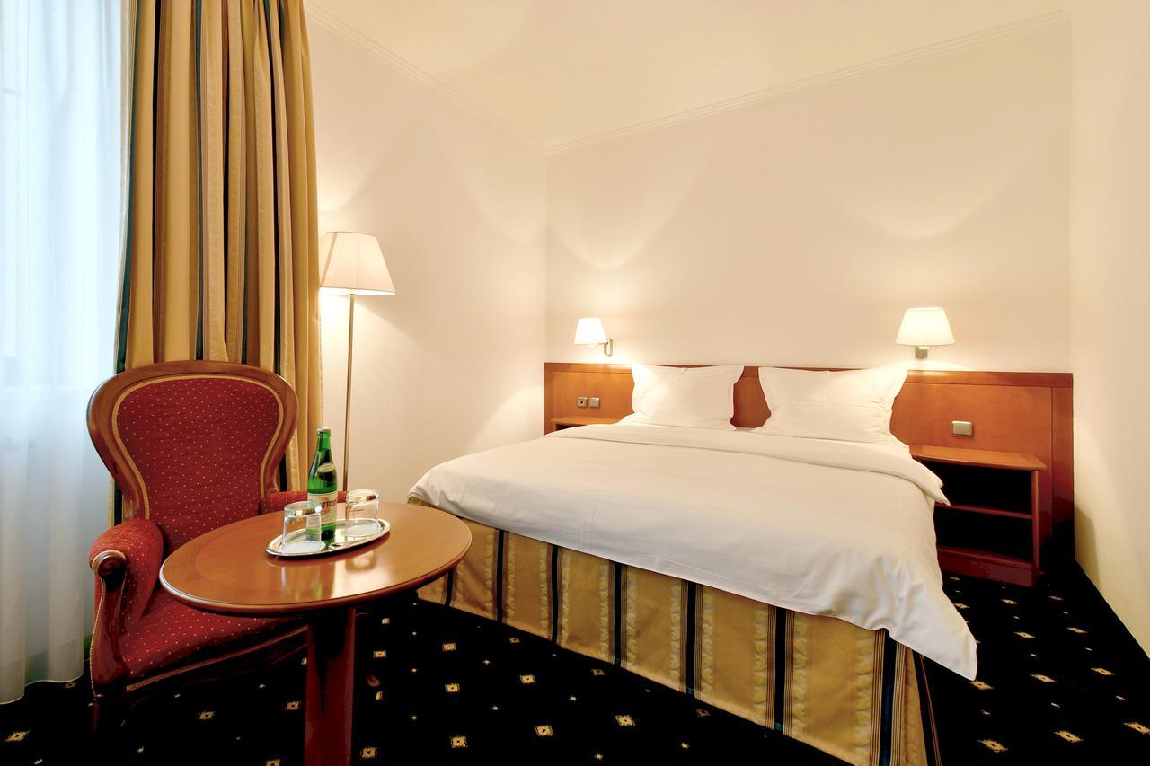 Coronet 4* Praha