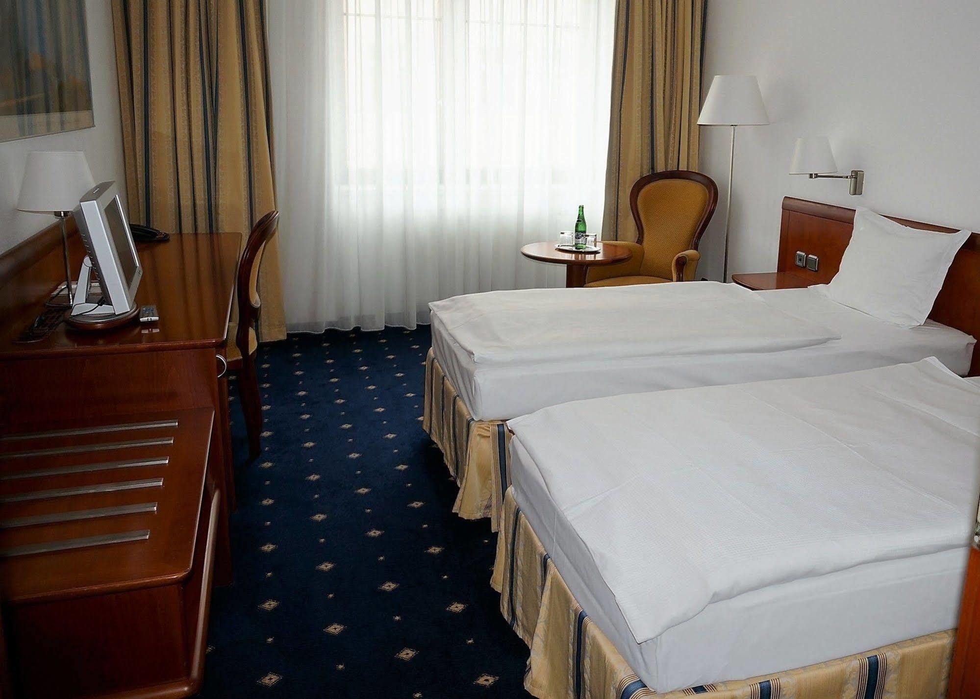 Coronet Hotell